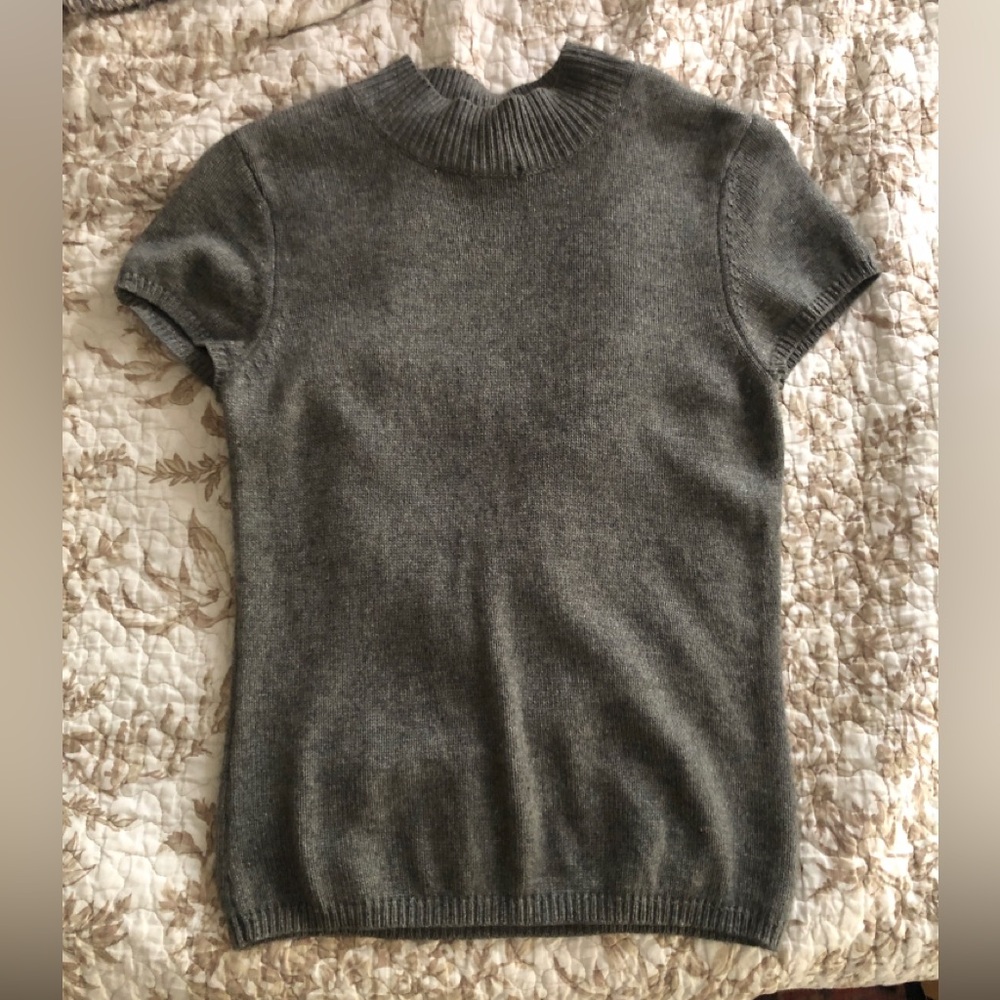 Talbots cashmere blend sweater. Petite Sm. Gray